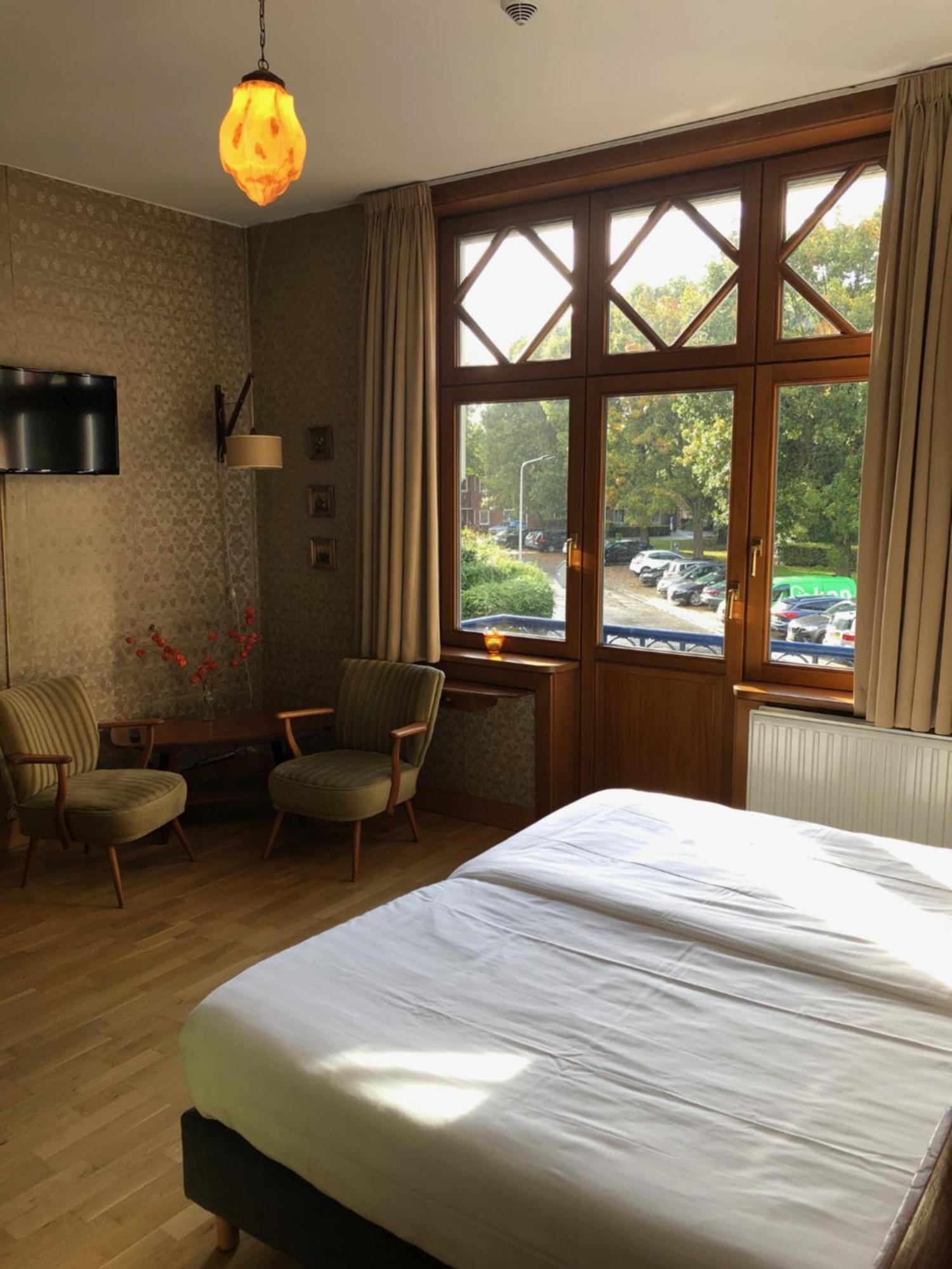 Hotel Logis Pastis à Maastricht Extérieur photo