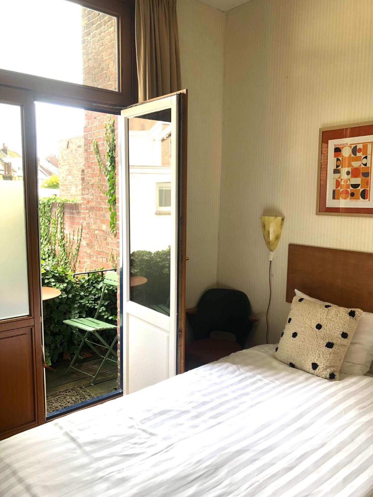 Hotel Logis Pastis à Maastricht Extérieur photo