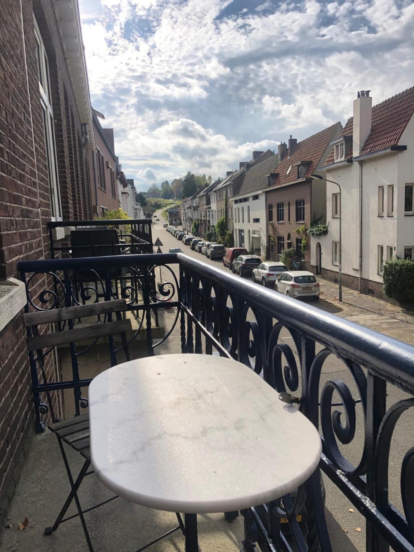 Hotel Logis Pastis à Maastricht Extérieur photo