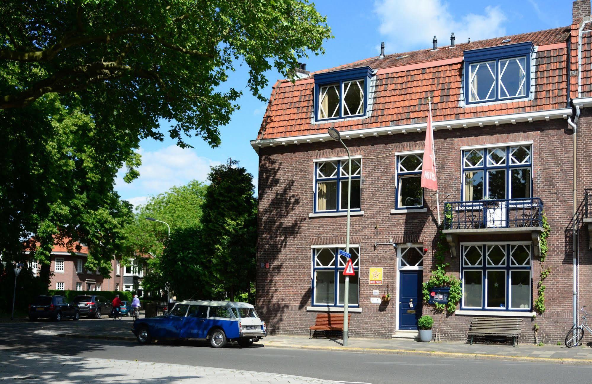 Hotel Logis Pastis à Maastricht Extérieur photo