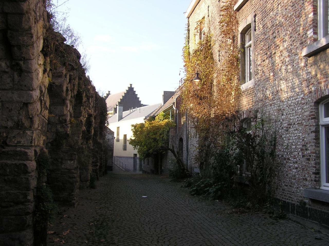 Hotel Logis Pastis à Maastricht Extérieur photo