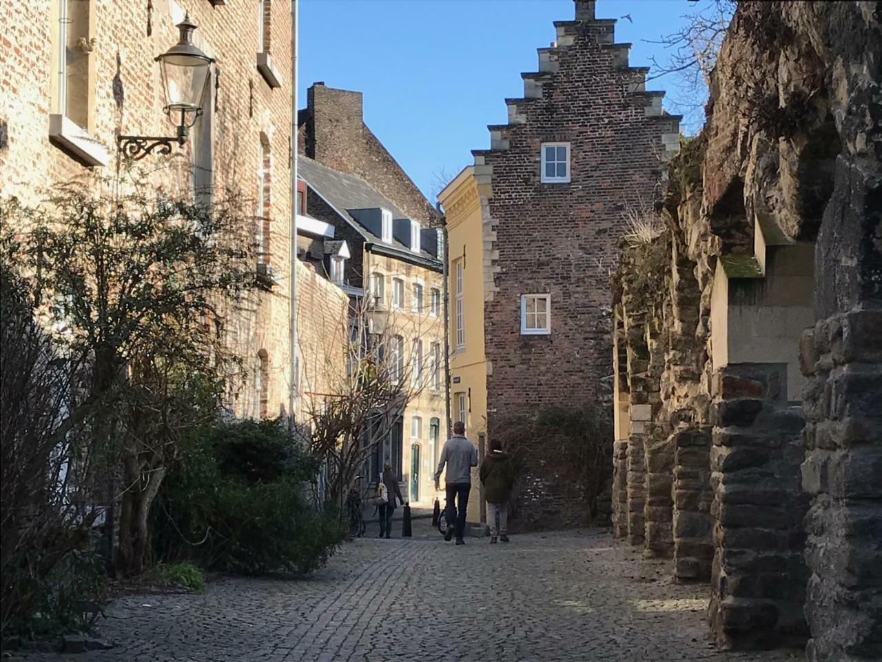 Hotel Logis Pastis à Maastricht Extérieur photo